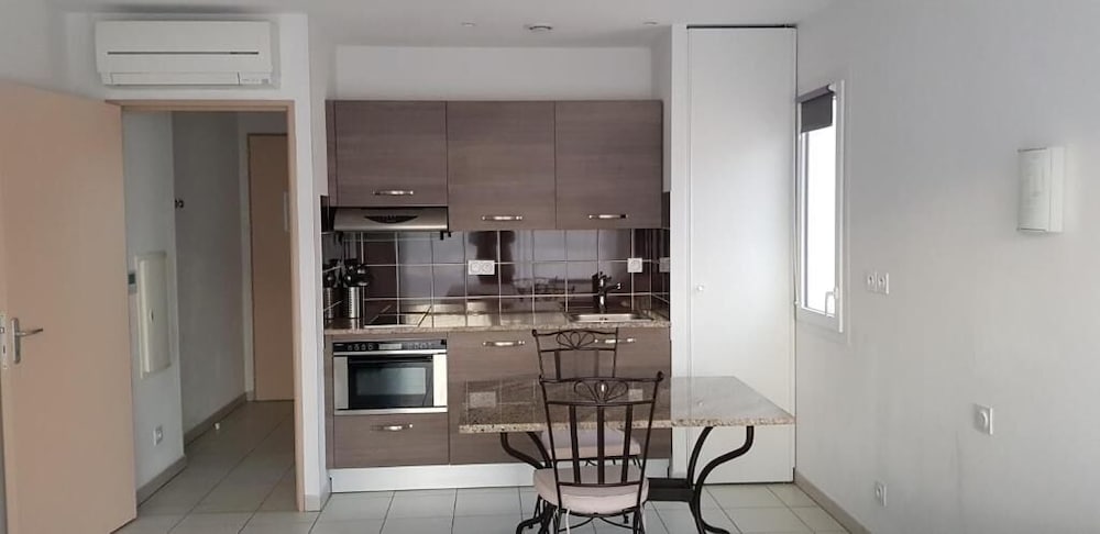 Business Studio, 1 Queen Bed, Terrace photo 3