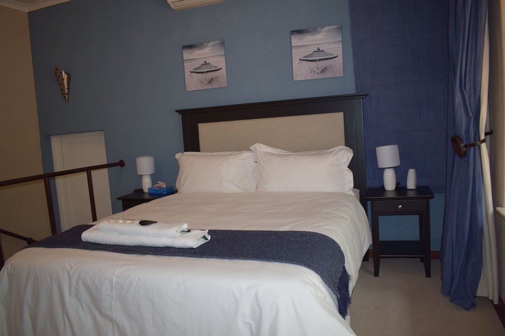 Comfort Double Room, 1 Bedroom, Terrace, Pool View photo 1