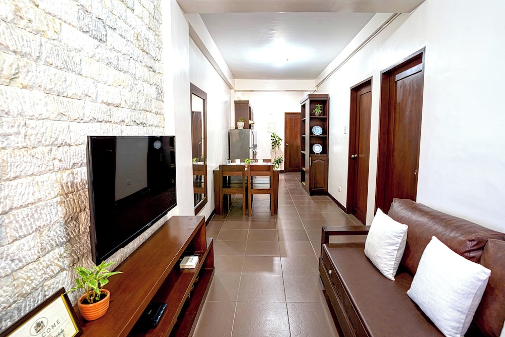 Family Apartment, 2 Bedrooms, Courtyard View photo 1