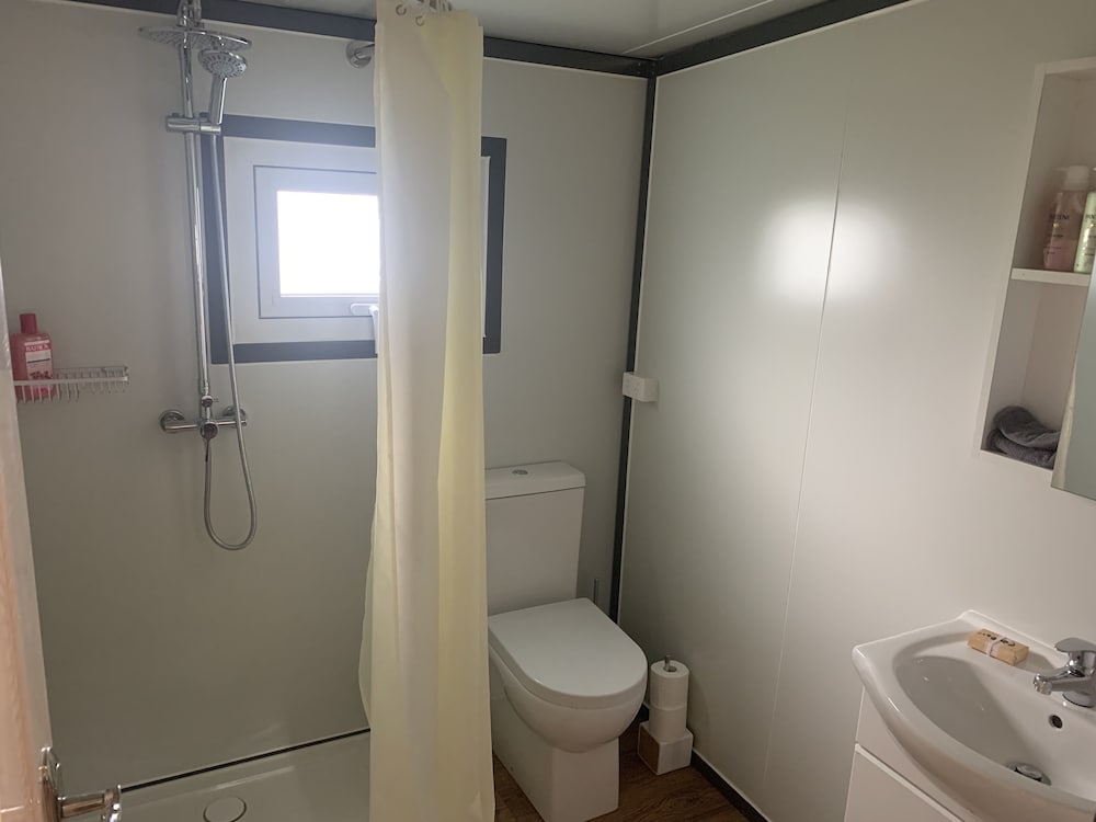 Deluxe Cabin photo 2
