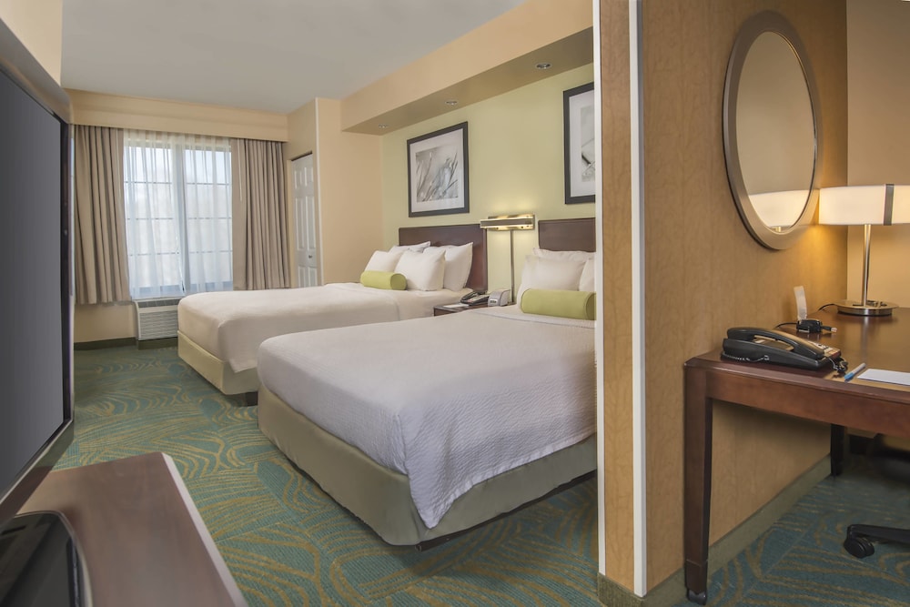 Suite, 1 Bedroom (Mobility/Hearing Accessible, Tub)