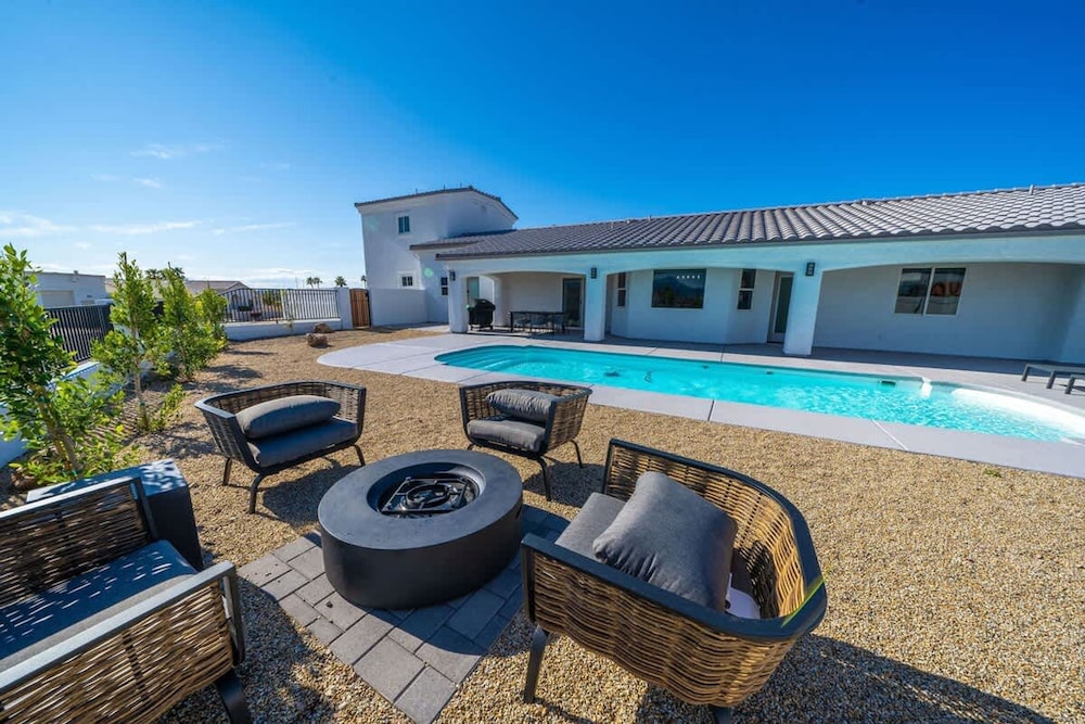 Villa de Luxe Lake Havasu avec Piscine, Foyer et Vues, Photo 48