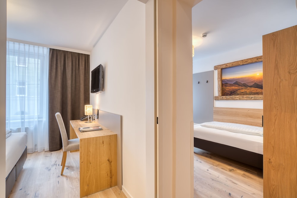 Triple Room - Photo 1