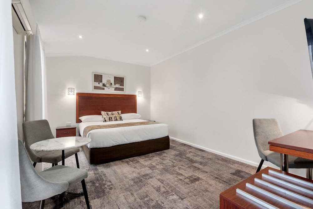 Deluxe Room - Photo 1