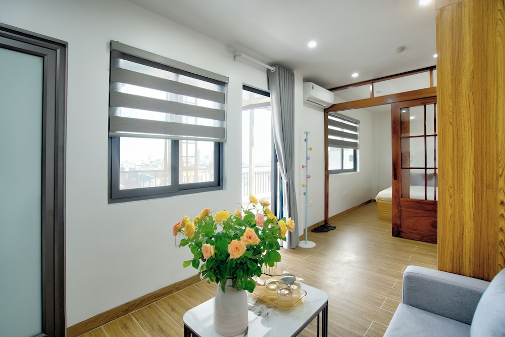 Luxury Apartment, Lake View