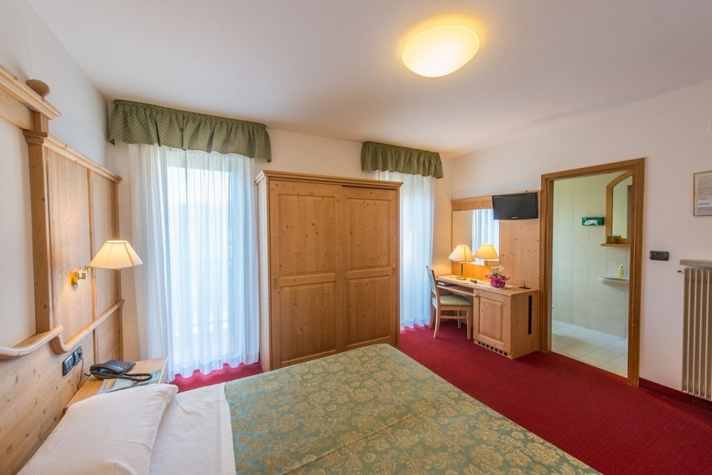 Comfort Double or Twin Room photo 3