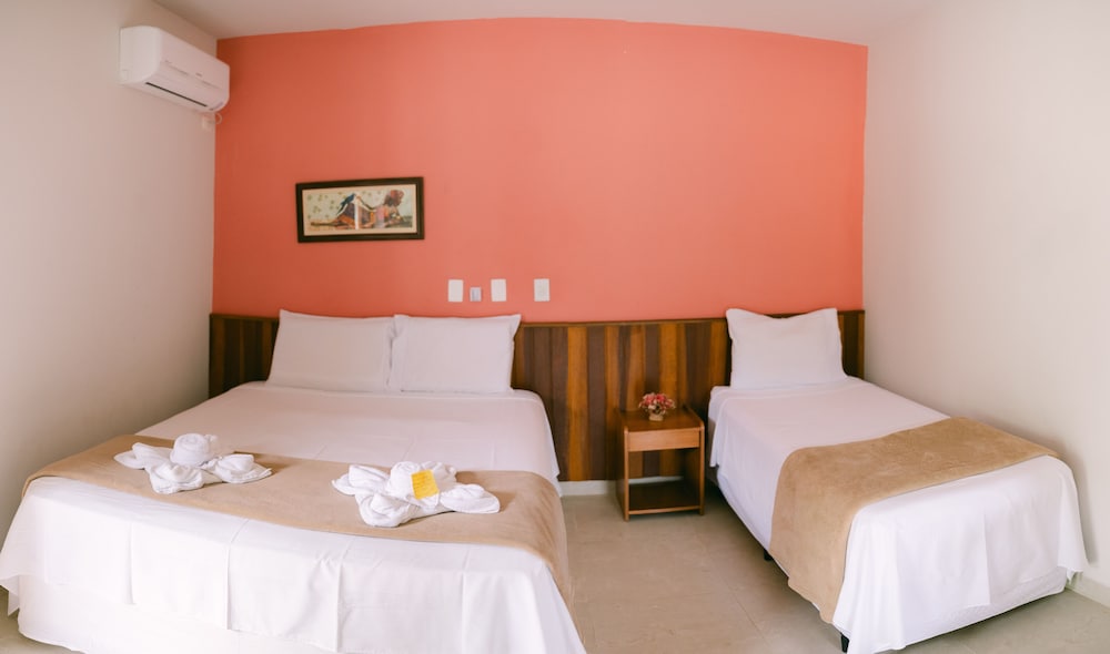 Basic Triple Room, Accessible