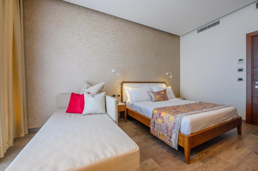 Premium Triple Room, Sea View