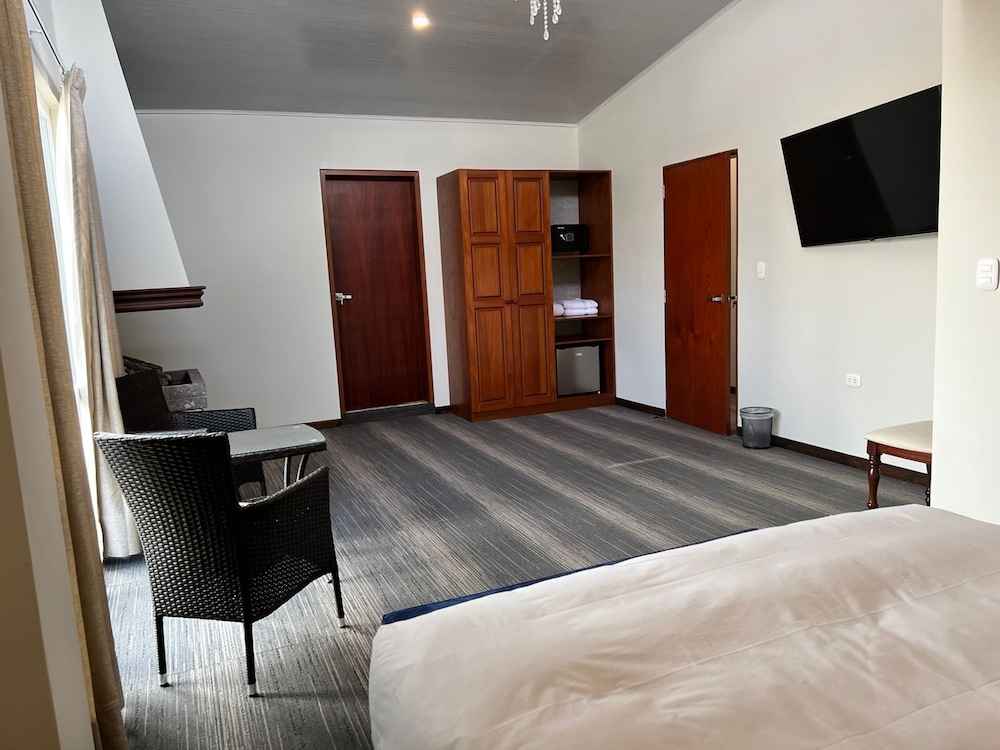Superior Double Room Single Use, 2 Double Beds, Balcony, Mountain View photo 3