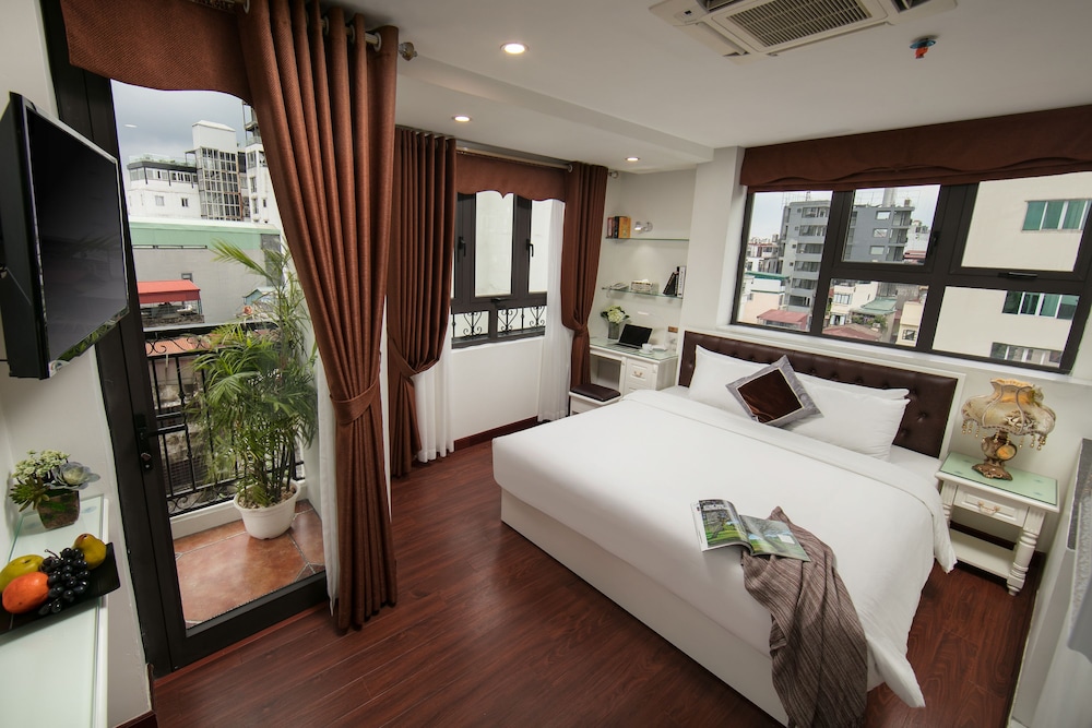 Executive Double or Twin Room, 1 King Bed, Balcony, Lake View