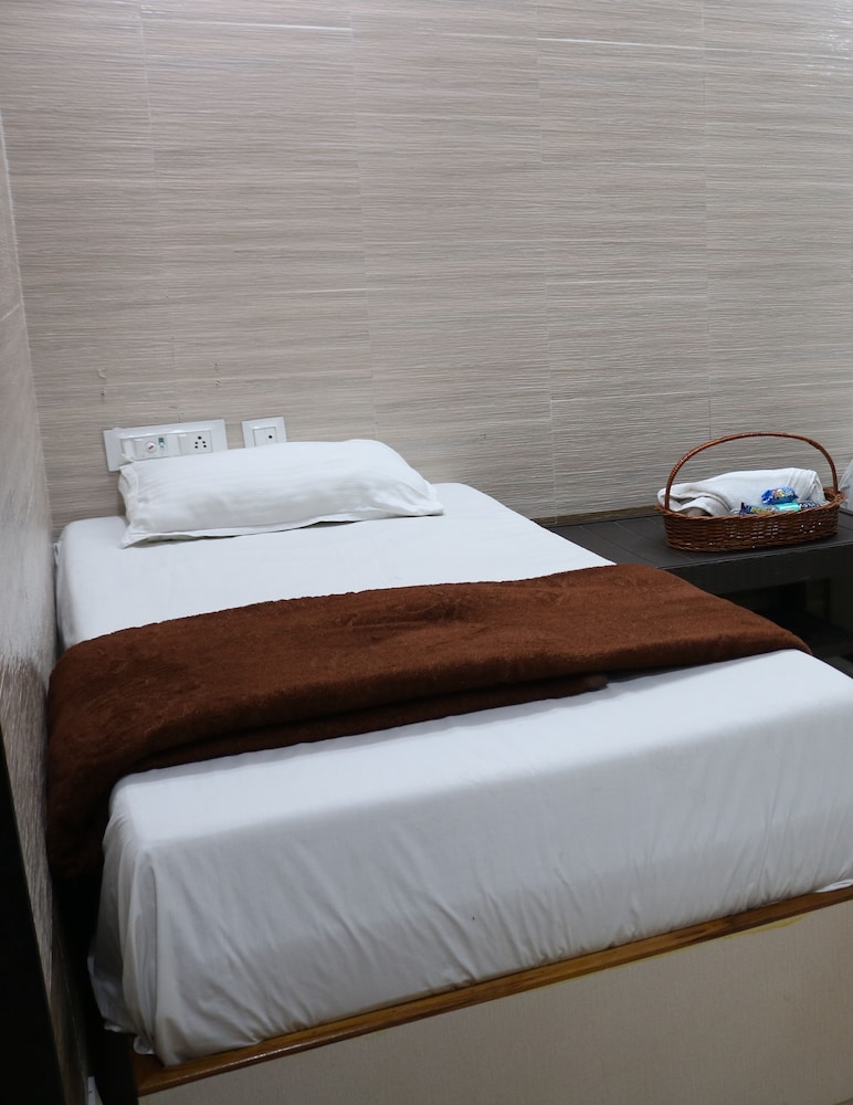 Economy Single Room