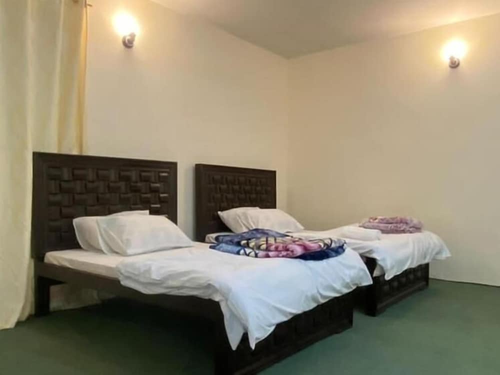 Standard Double or Twin Room - Photo 4