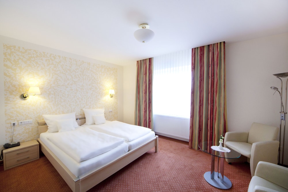 Standard Double Room - Photo 2