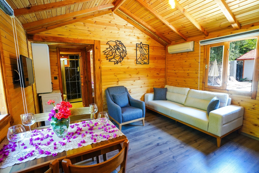 Family Cottage photo 1