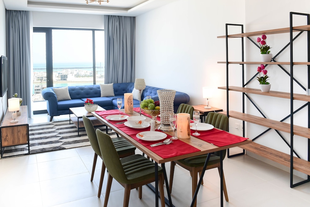 Apartment, 2 Bedrooms, Sea View photo 1