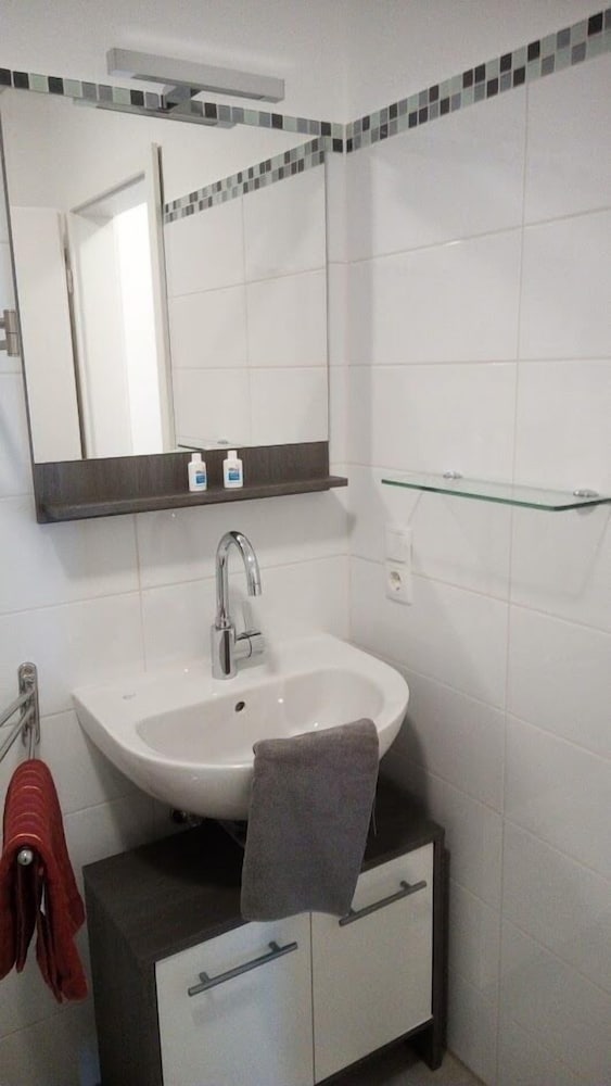 Basic Double or Twin Room photo 2