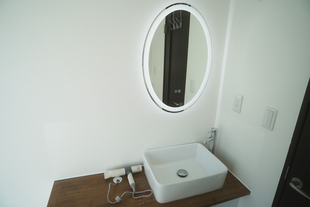 Basic Single Room, Women only, Non Smoking photo 2