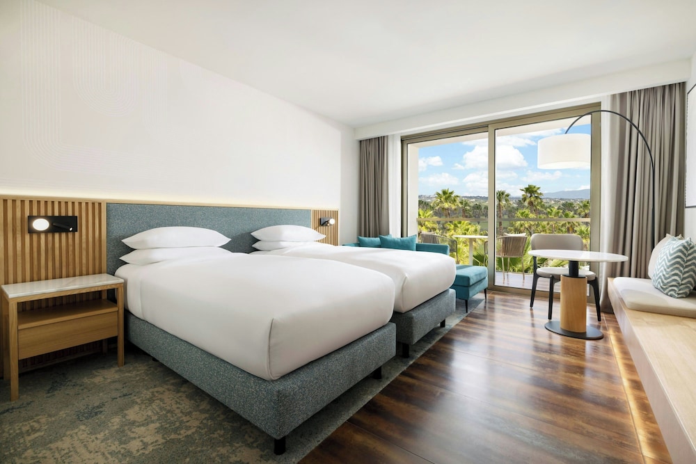 Deluxe Room, 2 Twin Beds, Resort View (Balcony) - Photo 3