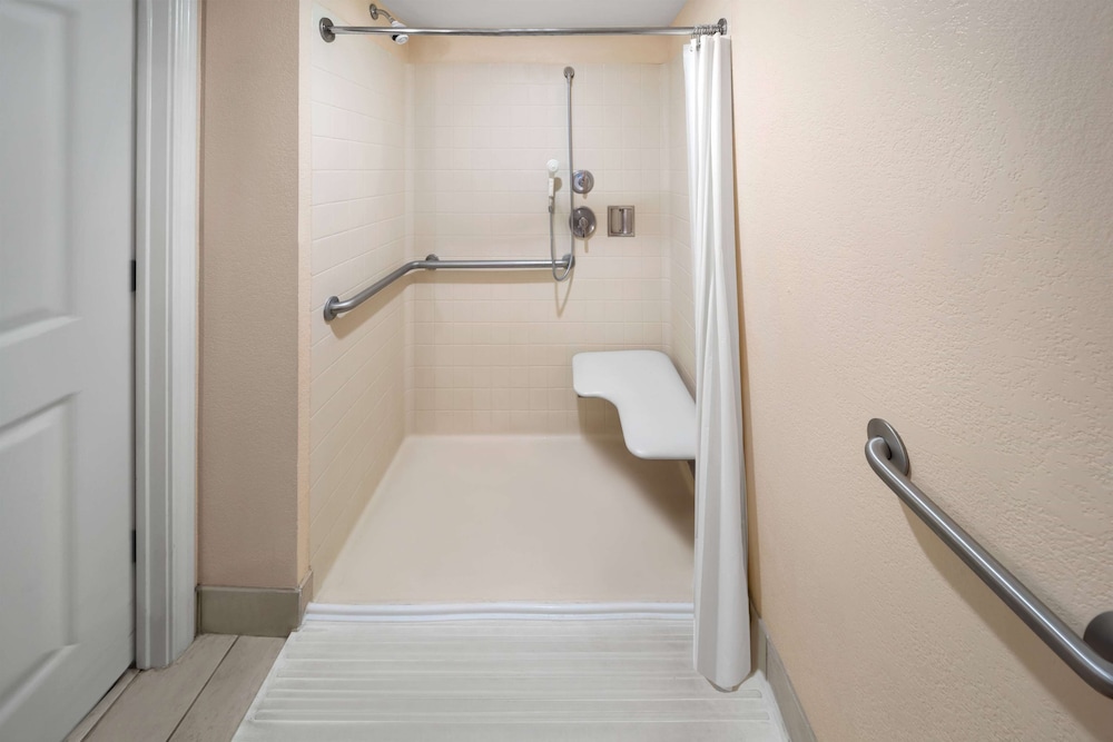 Suite, 1 King Bed, Non Smoking - Photo 8