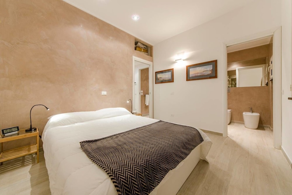 House, 1 Bedroom photo 1