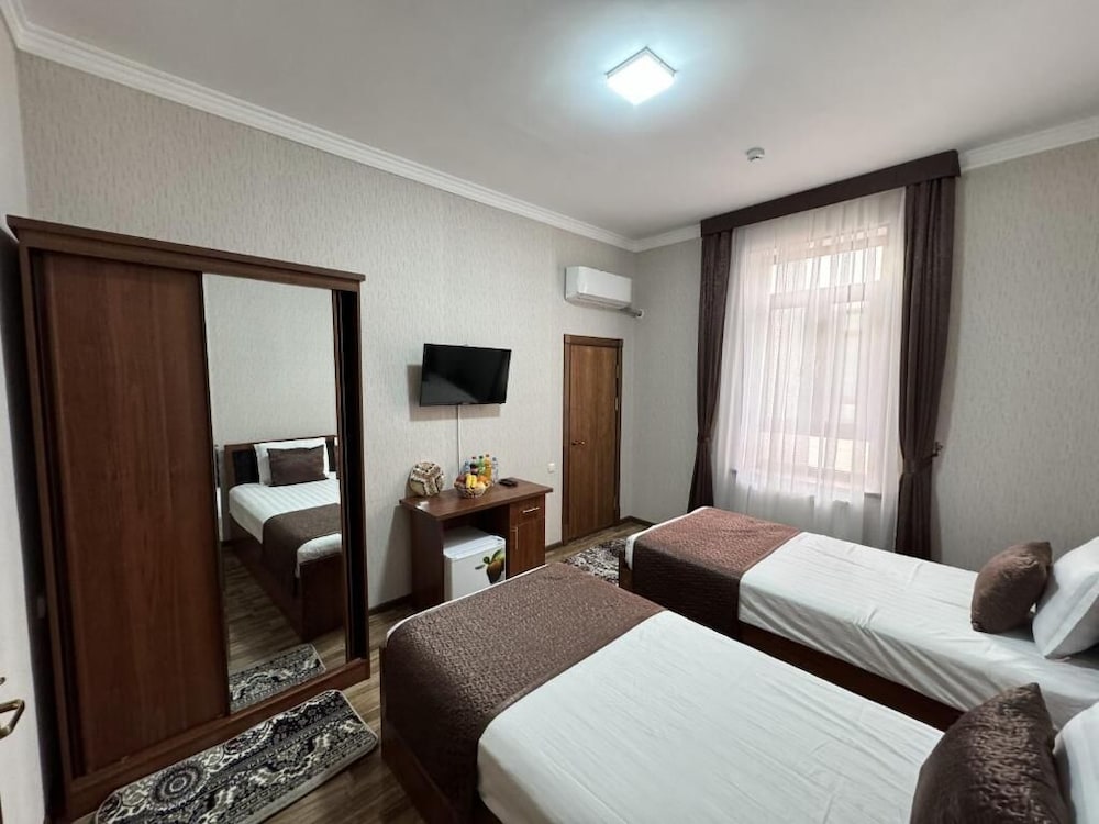 Comfort Double or Twin Room, Courtyard View photo 3