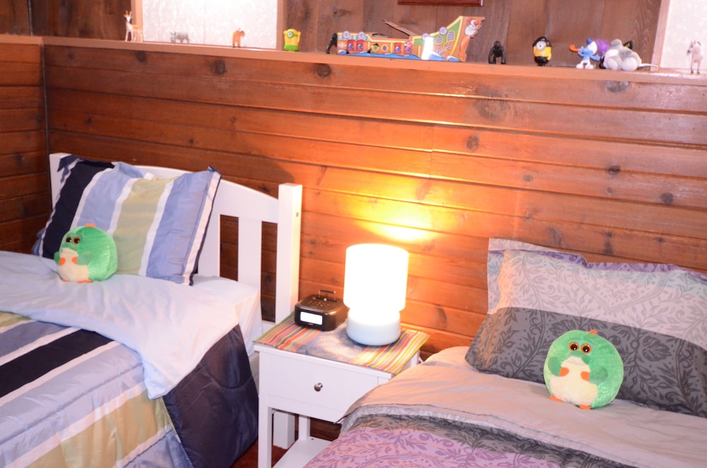 Basic Room, 2 Twin Beds photo 1
