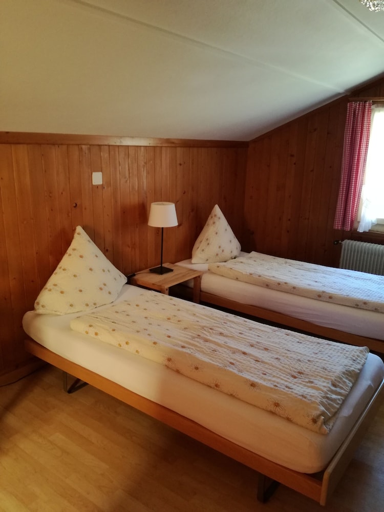 Basic Room photo 2