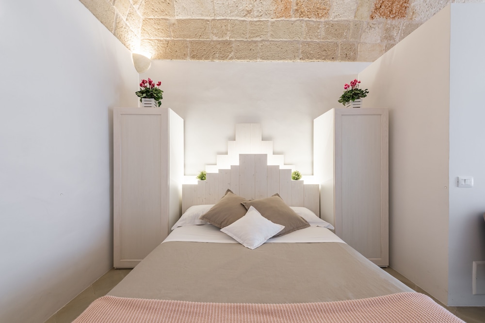 Deluxe Double Room, 1 Queen Bed photo 3