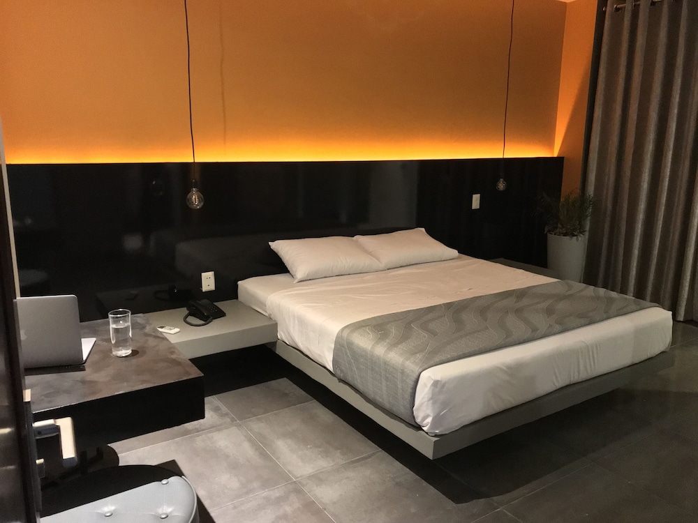 Deluxe Double Room, 1 Queen Bed photo 2