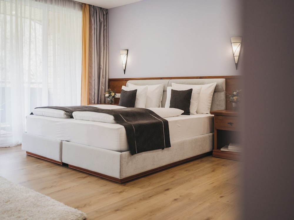 Economy Double Room, 1 Bedroom, Balcony, Hill View