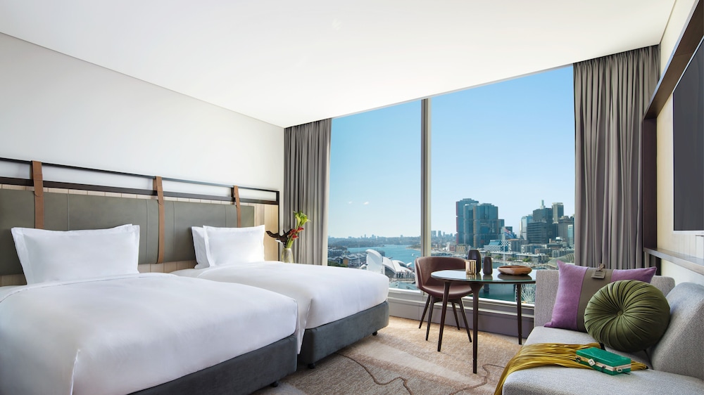 Superior Room, 2 Double Beds (Darling Harbour View) thumbnail 6