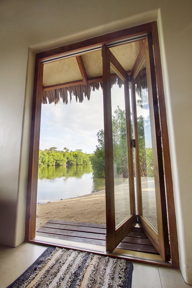 Beachview Deluxe Spa Villa photo 2