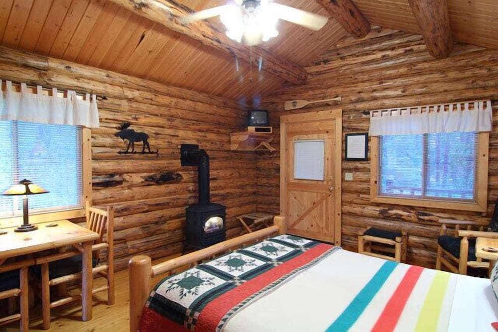 Signature Cabin, Non Smoking, Private Bathroom photo 3