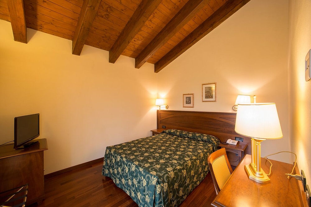 Economy Double Room - Photo 1