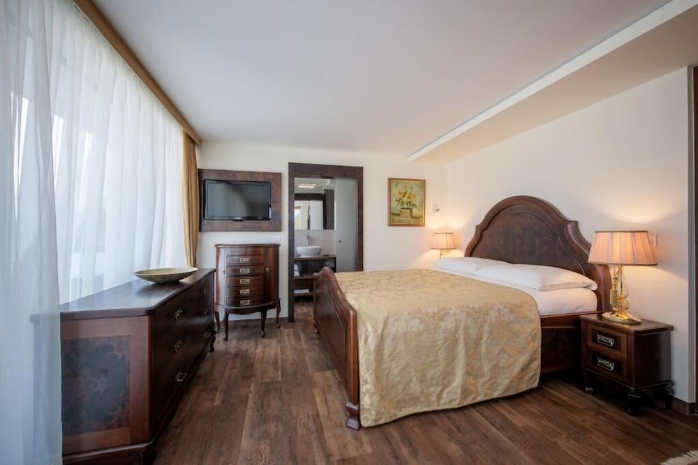 Presidential suite with terrace* - 120 m2