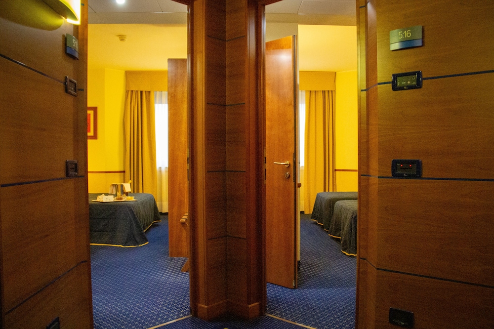 Classic Suite, 1 Double Bed (con letto supplementare) - Photo 1