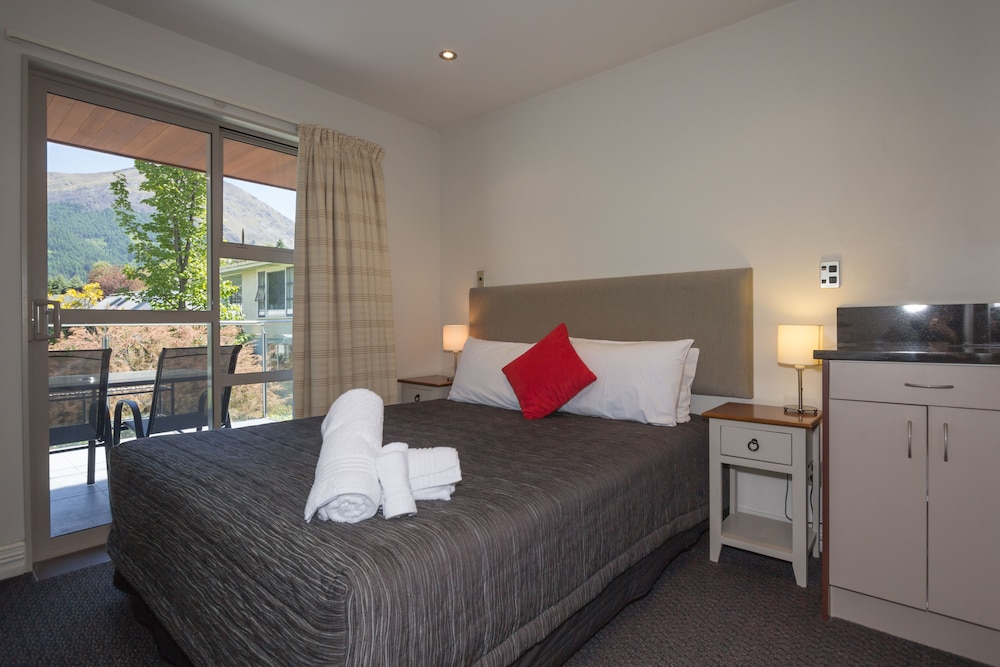 Basic Studio, 1 Double Bed photo 2