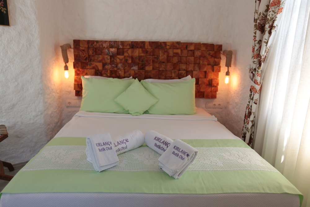 Deluxe Room, Balcony, Garden View