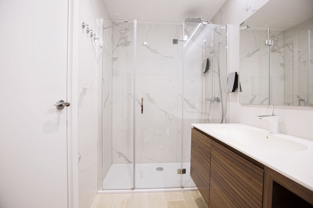 Premium Suite, Hot Tub, Sea View photo 3