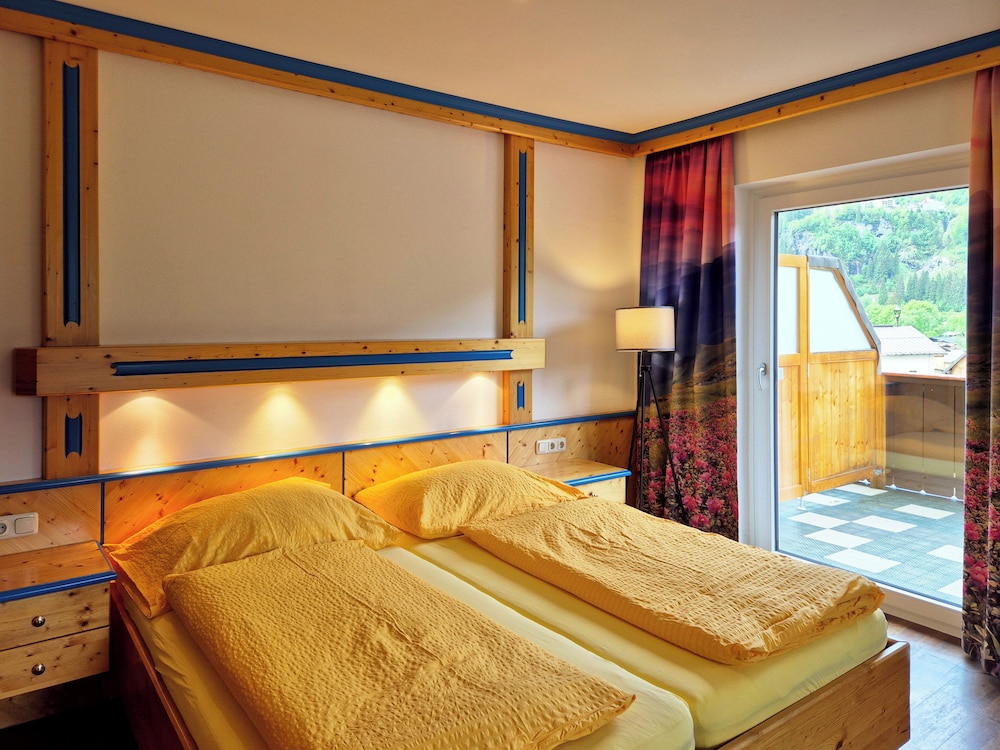 Comfort Double Room, Balcony, Mountain View