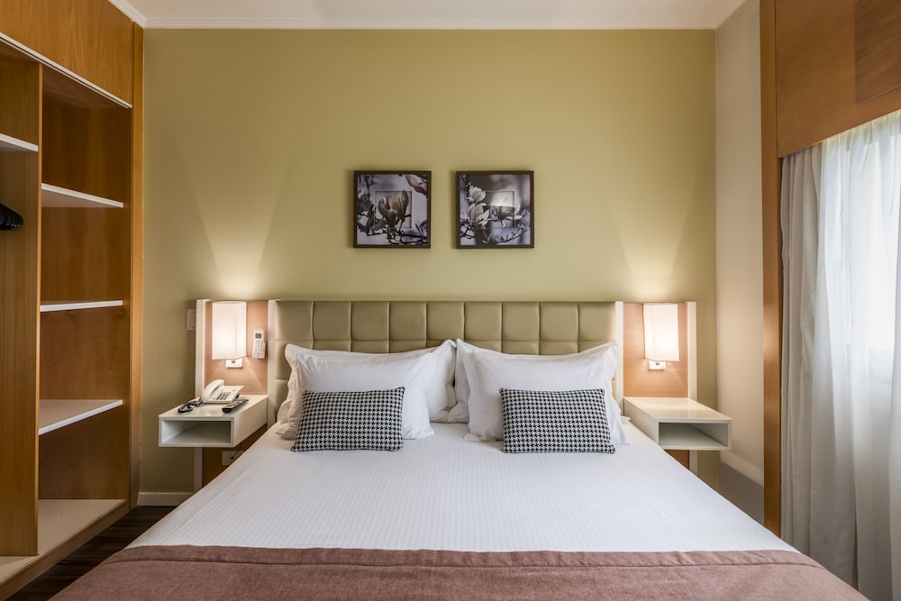 Deluxe Double Room (View of Parque Ceret) photo 3