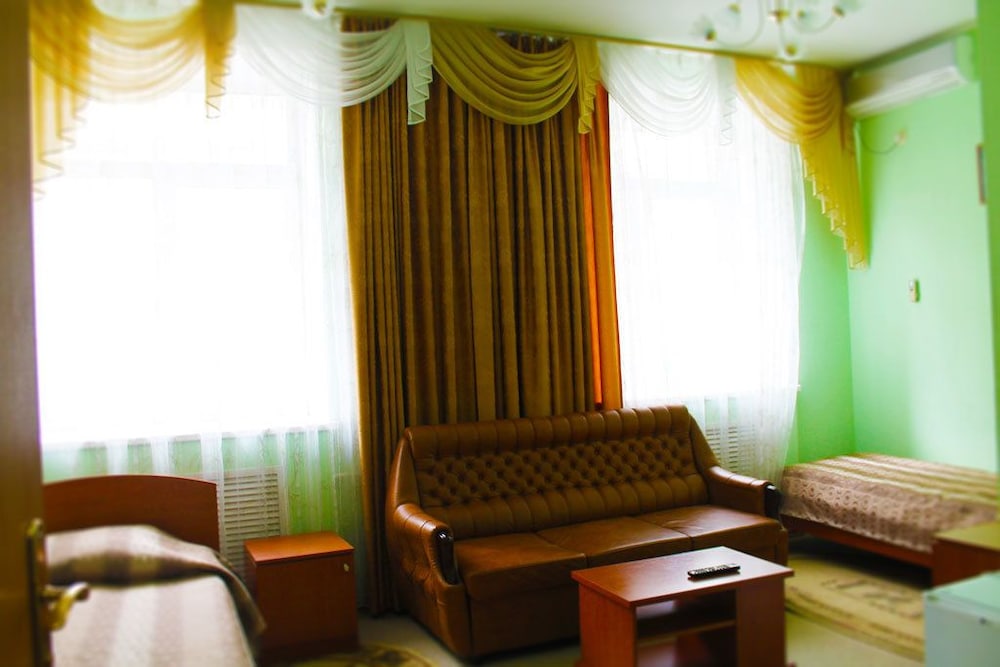 Family Room (Economy) photo 1
