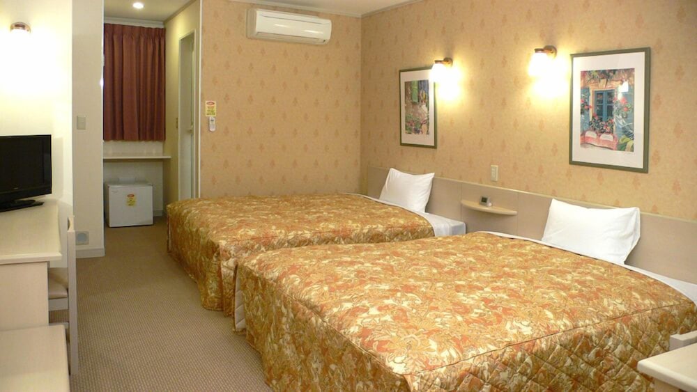 Standard Room, 2 Queen Beds, Non Smoking photo 1