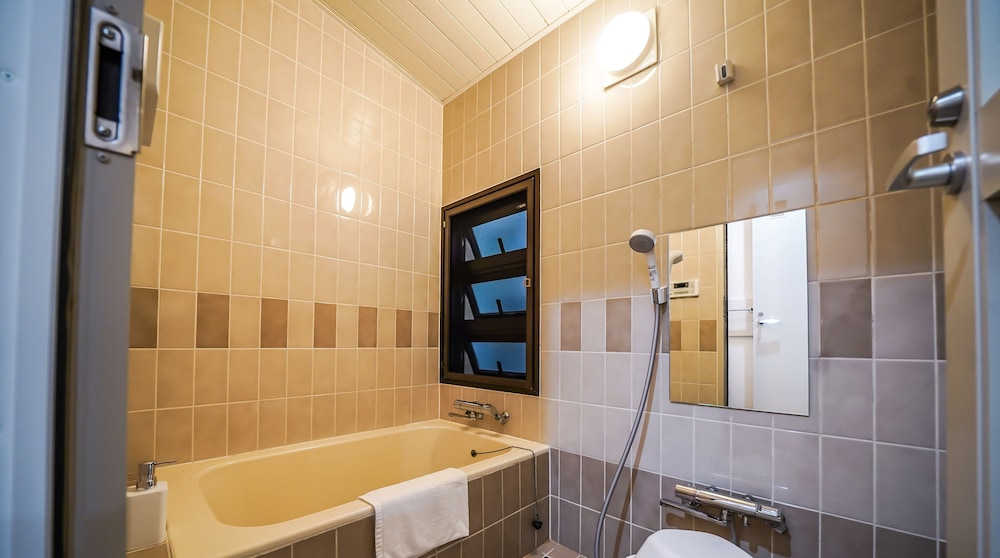 Annex Condominium - Photo 2