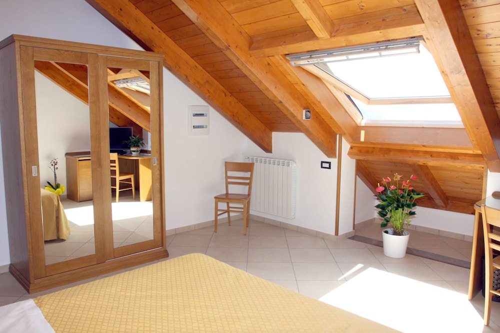 Triple Room, Multiple Beds (Pianillo) photo 2