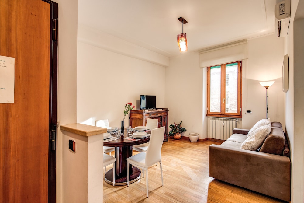Apartment, 2 Bedrooms (Via Gallia 96) photo 2