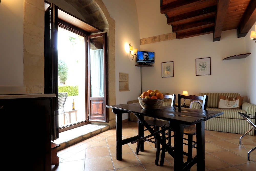 Family Suite, Kitchenette, Ground Floor photo 2