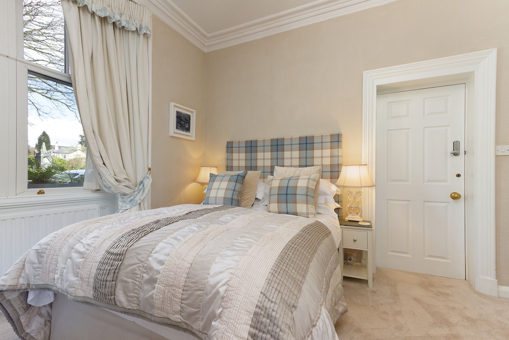 Double Room, Ensuite - Photo 4