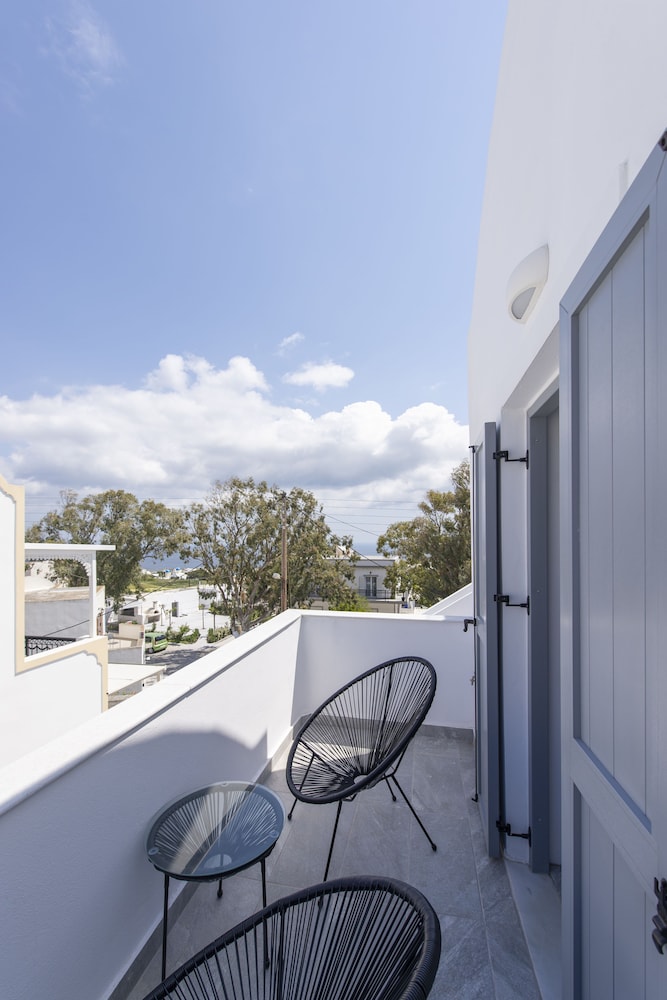 Double Room - Photo 3