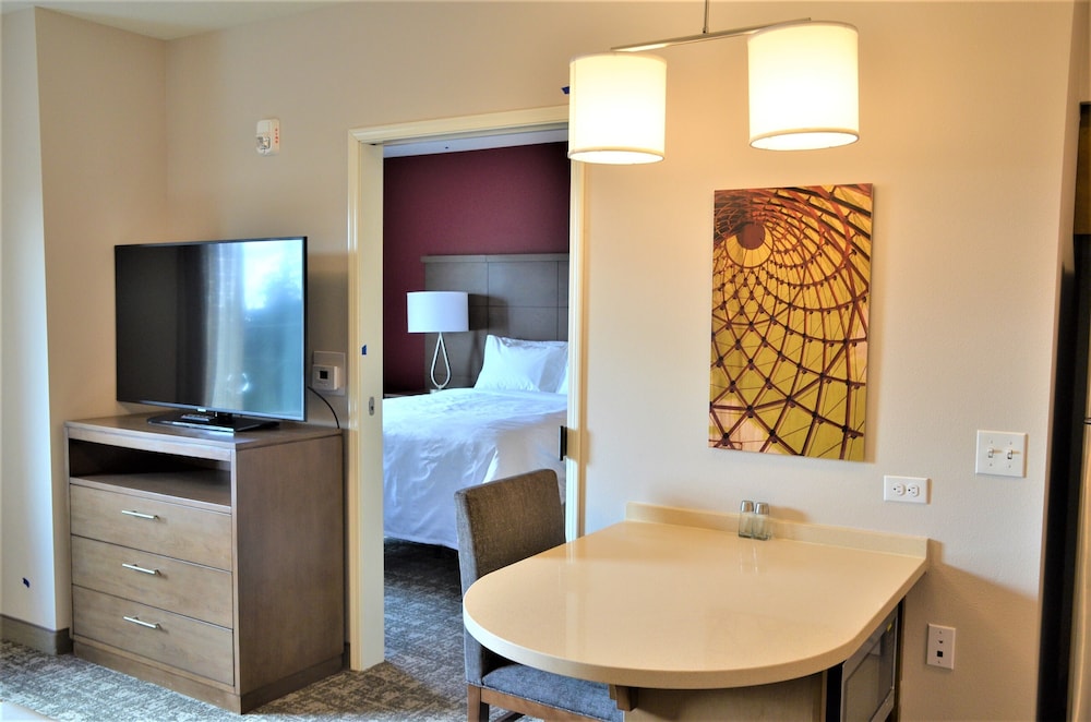 Studio Suite, 1 Queen Bed with Sofa bed, Kitchen - Photo 5